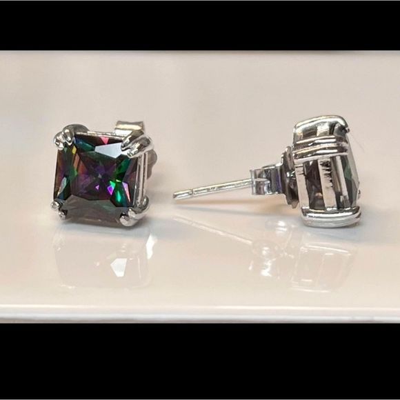 Sterling Silver 925 solid square cut 2ct alexandrite stud boho stunning new - Picture 2 of 7
